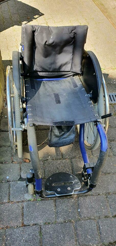 Rollstuhl als Ersatz